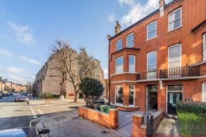 Savernake Road South End Green